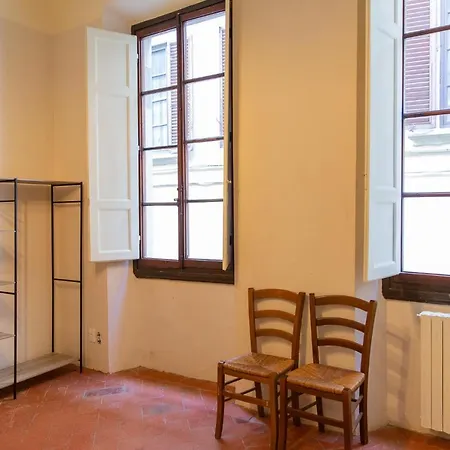 Charming By Bargello Museum * Florencie