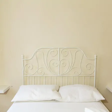 Charming By Bargello Museum *